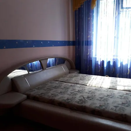 Kvartira Posutochno Vozle Metro Levoberezhnaya Apartment Kyiv